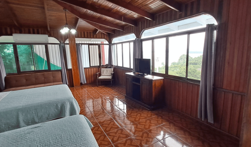 Garabito, 5 Bedrooms Bedrooms, 6 Rooms Rooms,8 BathroomsBathrooms,Commercial,For Sale,1226